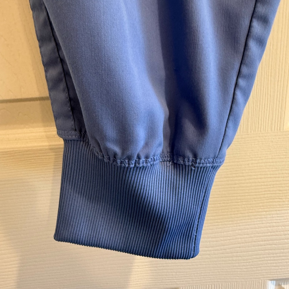 Grey's Anatomy by Barco Blue Scrub joggers - Picture 4 of 10